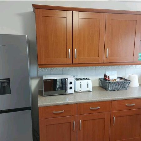 2 Bedroom Apartment Exhall Zewnętrze zdjęcie