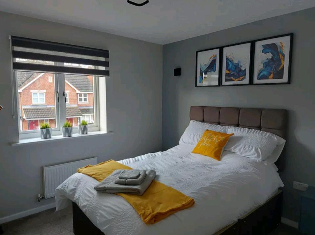 2 Bedroom Apartment Exhall Zewnętrze zdjęcie